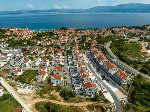 Brač, Sutivan - Dvosoban stan u stambenom kompleksu 95,21 m2