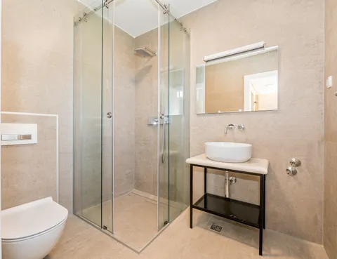 Brač, Milna - Moderna vila prvi red uz more, 264 m2