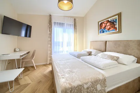 Krk, Malinska - Moderna Vila
