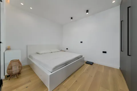 Zagreb, Remete: Luksuzni penthouse 105m2 za najam