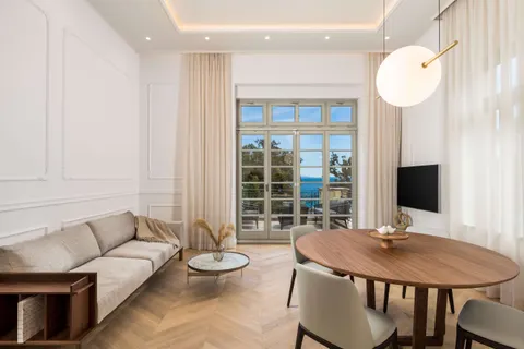 Opatija, Centar - Luksuzan stan u vili na jedinstvenoj lokaciji, 108 m2