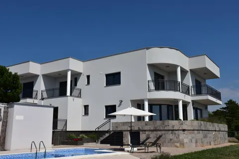 Crikvenica - Prostrana kuća s pogledom na more