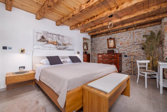 Krk - Luksuzna vila za najam 135 m2