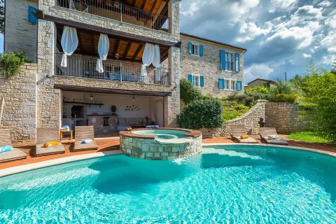 Istra, Sveti Lovreč – Luksuzna kamena vila