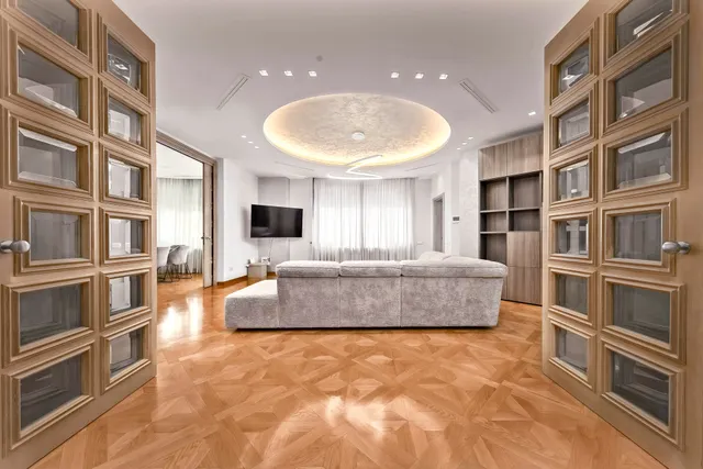 Zagreb, Gajeva - Luksuzan četverosoban stan 170 m2