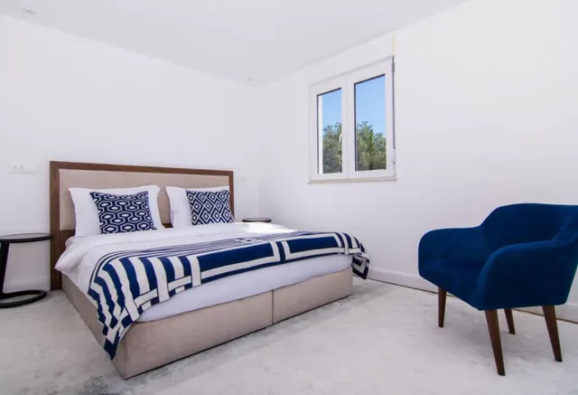 Trogir - Moderan, peterosobni penthouse s terasom i pogledom na more 185 m2