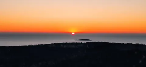 Šibenik, Rogoznica - Atraktivno građevinsko zemljište s pogledom na more 5258 m2