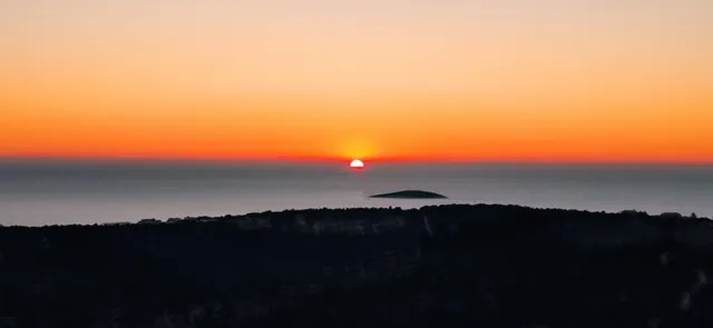 Šibenik, Rogoznica - Atraktivno građevinsko zemljište s pogledom na more 5258 m2