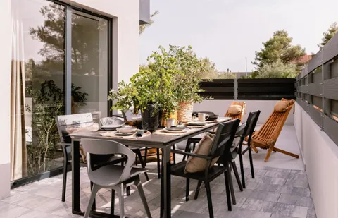 Šibenik, Vodice - Moderna vila, novogradnja 200 m2