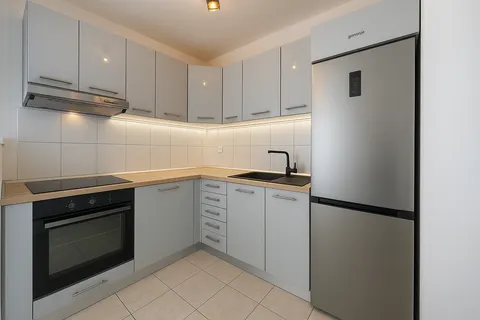 Zagreb, Trešnjevka – Namješten dvosoban stan 44 m² za najam