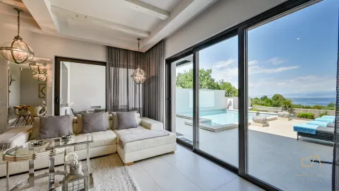 Krk - Luksuzna vila za najam 160 m2
