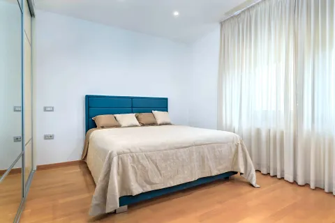 Zagreb, Gajeva - Luksuzan četverosoban stan 170 m2