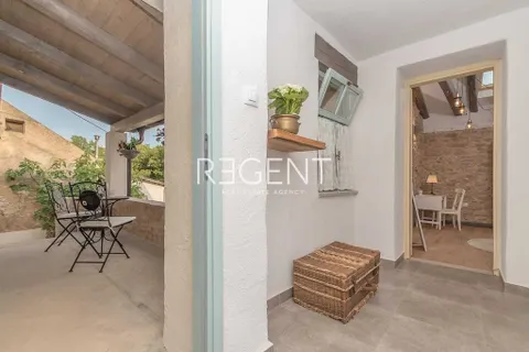 Crikvenica - Bajkovita kamena vila 200 m2