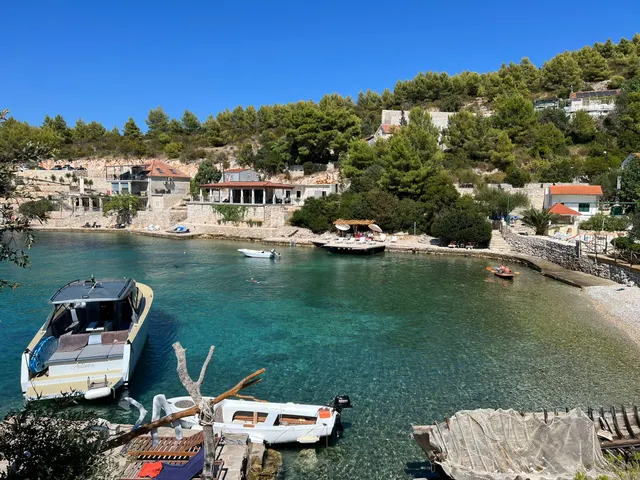 Hvar - Poljoprivredno zemljište, 46000 m2