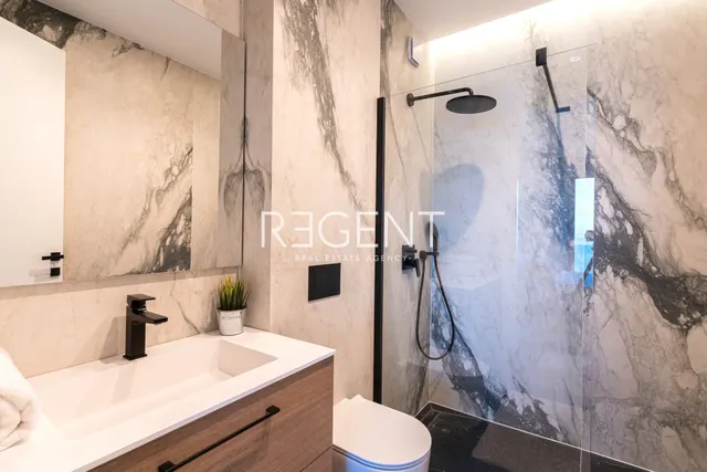 Opatija – Moderan trosoban stan s pogledom na more 128,52 m2