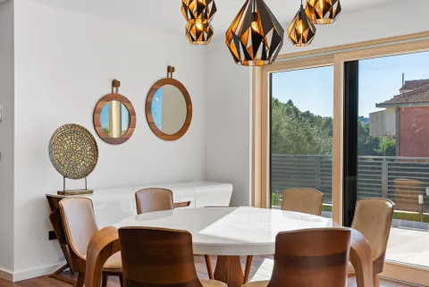 Split, Strožanac - Moderna vila s pogledom na more, bazenom i pomoćnim objektom 50 m2