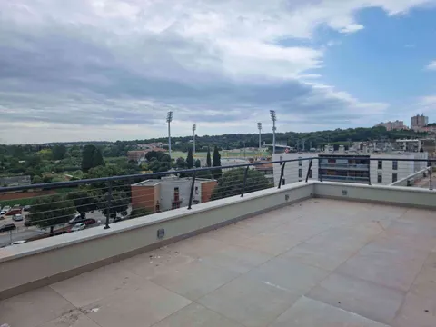 Istra, Pula - Luksuzni Penthouse od 240 m2 u novogradnji