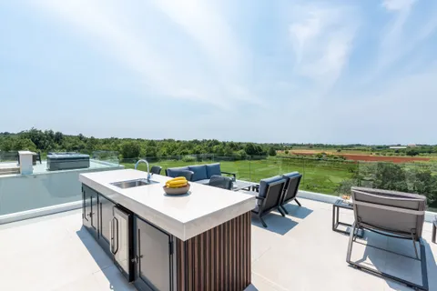 Istra, Poreč – Dizajnerska vila s pogledom na more 310 m2