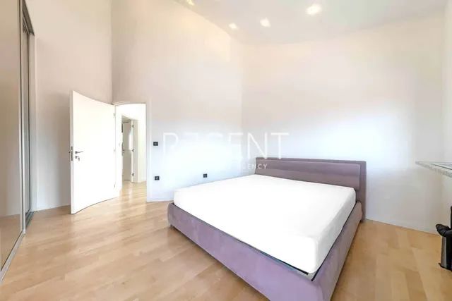 Zagreb, Lašćina - Prekrasna vila 310 m2, najam