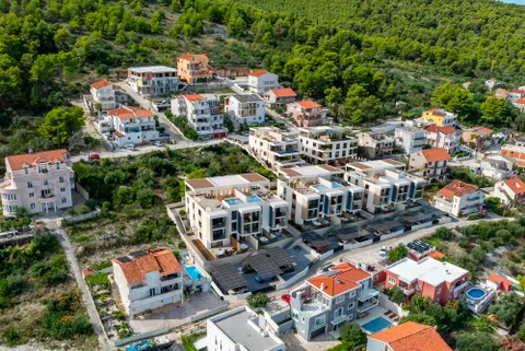 Trogir, Čiovo - Apartman u luksuznom apartmanskom naselju u blizini mora 30 m2