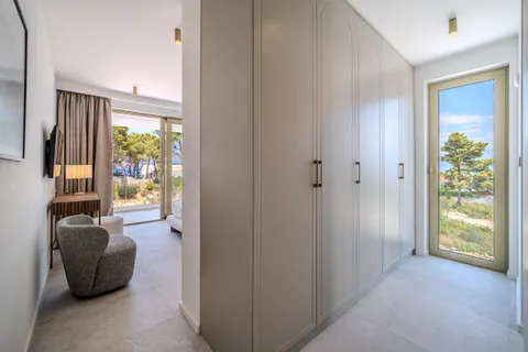 Brač, Sutivan - Predivna vila u blizini mora 274m2