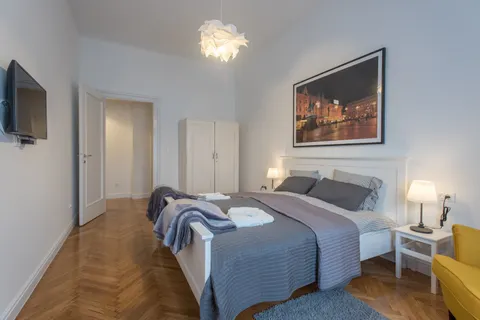 Zagreb, Draškovićeva- Luksuzan šesterosoban penthouse 218m2