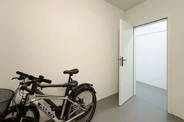 Zagreb, Dugave - moderan trosoban stan 51 m2 s parkirnim mjestom vrtom i spremištem