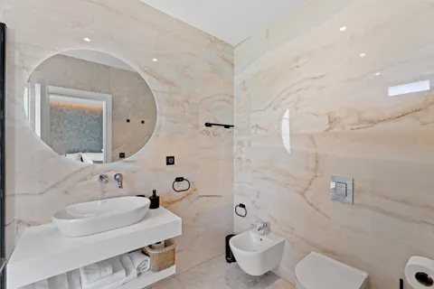 Istra, Poreč – Dizajnerska vila s pogledom na more 310 m2