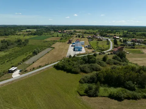 Vrbovec - Zemljište i poslovni prostor