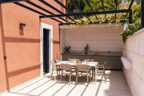 Dubrovnik, Slano – Moderna kamena kuća uz more