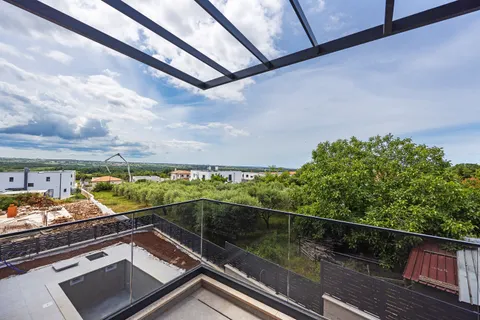 Istra, Tar - Dvoetažan stan u novogradnji 175 m2