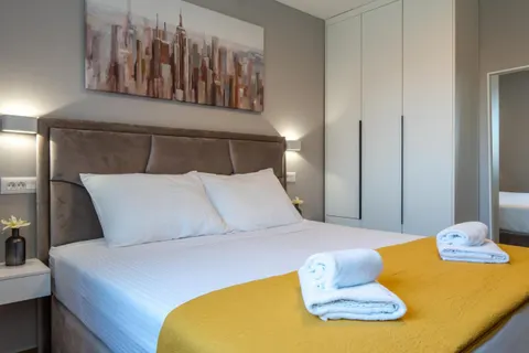 Zadar, Vrsi - Luksuzna vila s bazenom, novogradnja