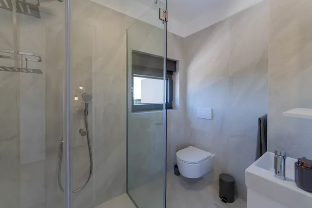Istra, Pula - Luksuzna vila 250 m2 s pogledom na Brijune