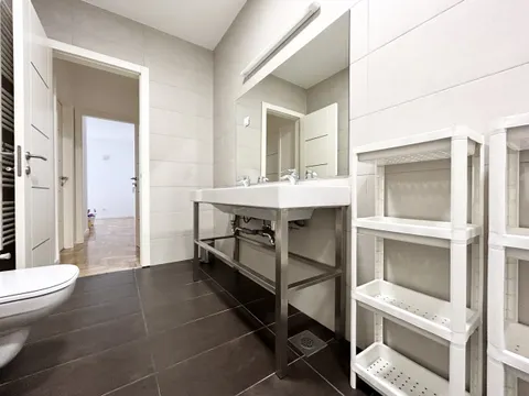 Zagreb, Srebrnjak, Maksimir - Trosoban stan 80 m2