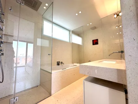 Zagreb, Centar, Ban Centar - Ekskluzivan penthouse s pogledom na katedralu