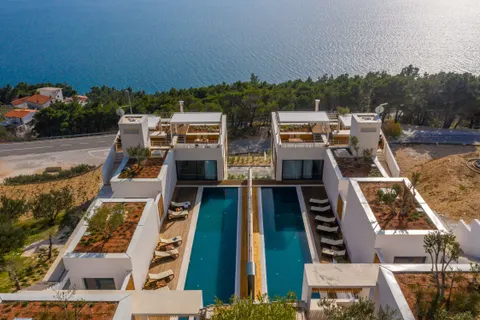 Omiš – Dvije ekskluzivne vile s bazenima i panoramskim pogledom