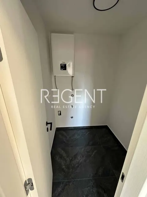Zadar, Vir - dvosoban stan 50m od mora 121 m2