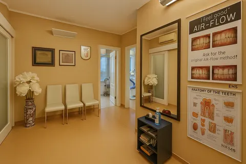Zagreb, Martinovka - stomatološka ordinacija 60 m2 prodaja