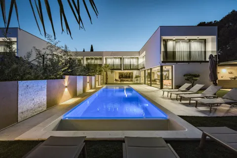 Istra, Medulin - Prekrasna moderna vila 220 m2