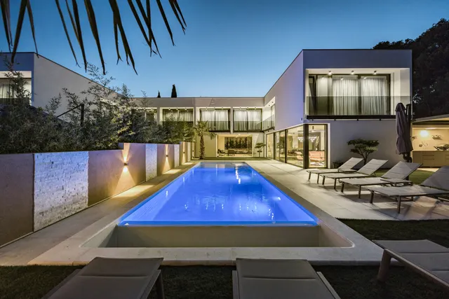 Istra, Medulin - Prekrasna moderna vila 220 m2