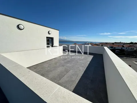 Zadar, Vir - Luksuzni penthouse 50m od mora 136 m2