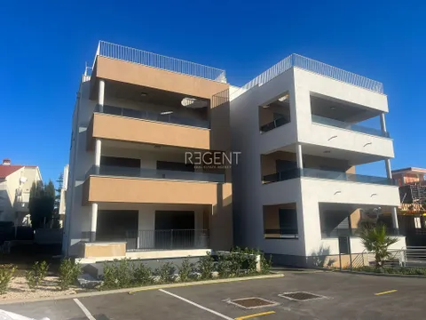 Zadar, Sukošan - Luksuzan penthouse 172 m2 novogradnja