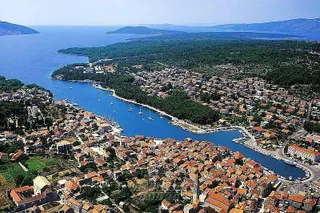 Hvar, Stari Grad- poljoprivredno zemljište s pogledom na more, 12 110m2