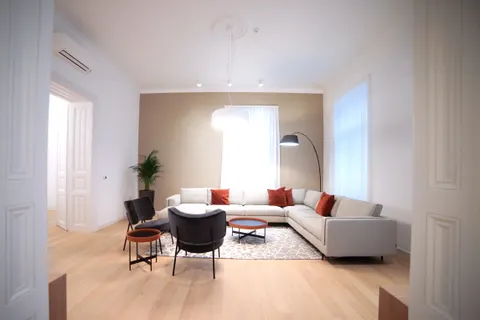 Zagreb, Centar - Moderan peterosoban stan 190 m2