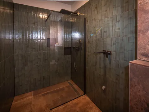 Split, Strožanac - Dvosoban stan s krovnom terasom i lođom 86,38 m²