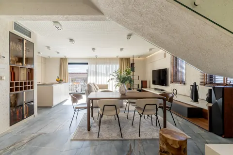 Split, Kaštel Lukšić - Luksuzni Penthouse 110 m2 s terasom