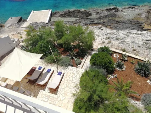 Otok Korčula - Prekrasna zapanjujuća vila uz more 312 m2
