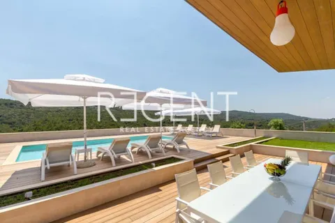 Hvar, Ivan Dolac - imanje u srcu otoka 140 000m2