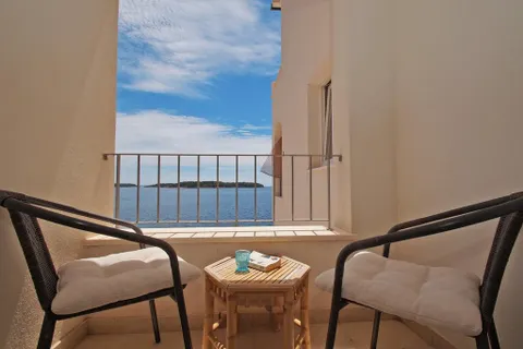 Otok Korčula - Prekrasna zapanjujuća vila uz more 312 m2