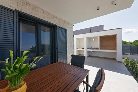 Istra, Labin - Moderna vila s bazenom